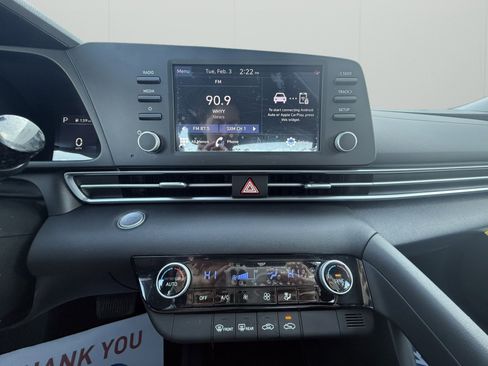 Used 2023 Hyundai Elantra SEL image 19