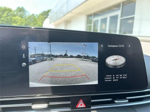 Used 2024 Hyundai Elantra SEL w/ Convenience Package image 30