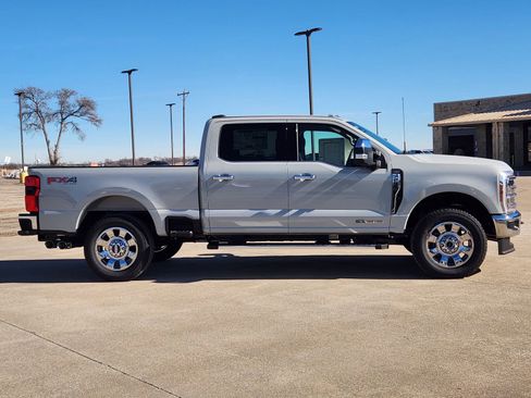New 2026 Ford F250 Lariat w/ Chrome Package AWD/4WD image 7