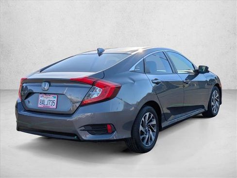 Used 2017 Honda Civic EX image 5