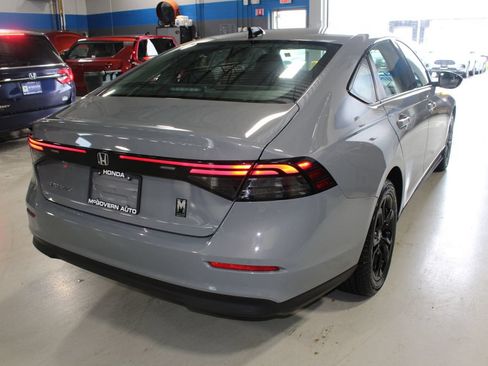 Used 2025 Honda Accord SE image 25