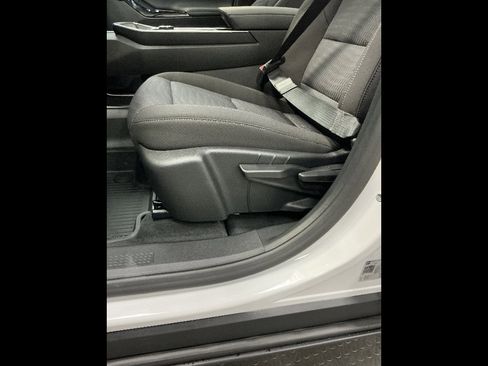 New 2026 Chevrolet Equinox LT image 9