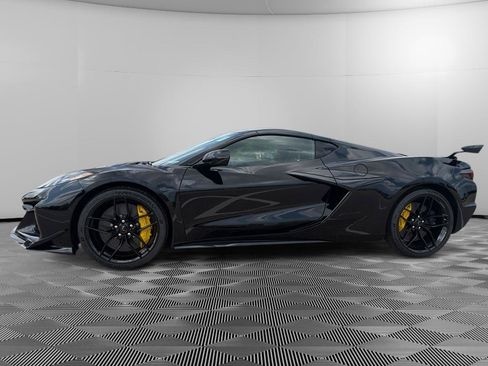 New 2027 Chevrolet Corvette Z06 w/ Z07 Performance Package RWD image 2
