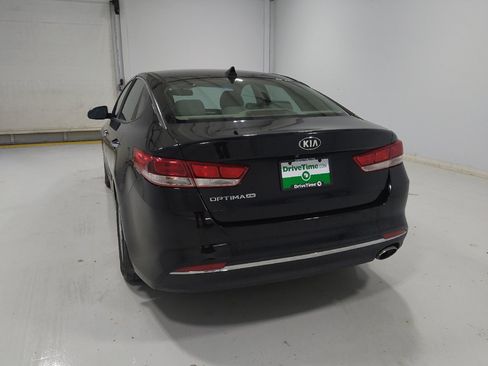 Used 2017 Kia Optima LX FWD image 6