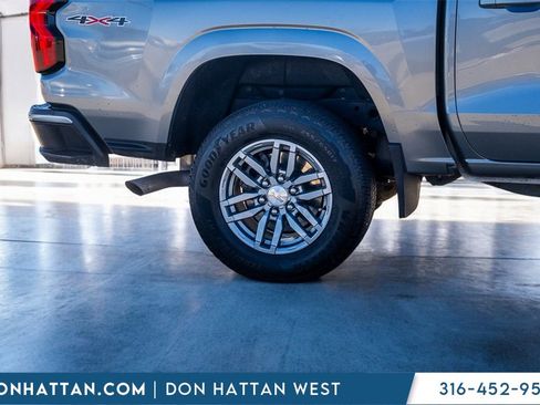 Used 2023 Chevrolet Colorado LT w/ LT Convenience Package image 28
