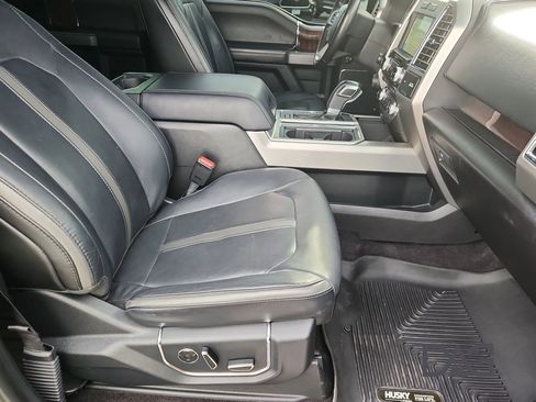 Used 2016 Ford F150 Platinum w/ Equipment Group 701A Luxury image 26