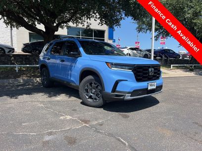 New 2025 Honda Pilot TrailSport