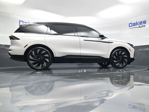 Used 2024 Lincoln Nautilus Reserve w/ Jet Appearance Package (87T) image 48