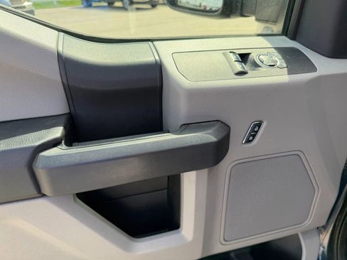 Used 2017 Ford F250 XL w/ Power Equipment Group RWD image 16