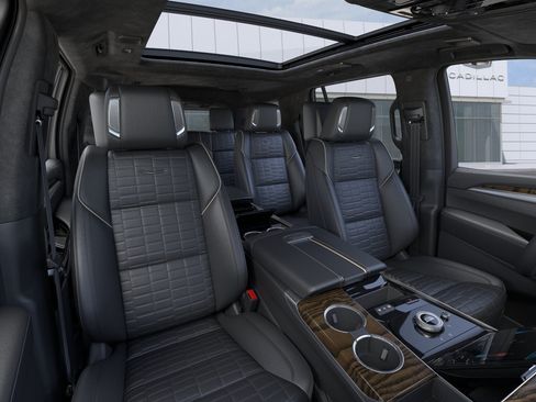 New 2026 Cadillac Escalade Platinum Luxury AWD/4WD image 16