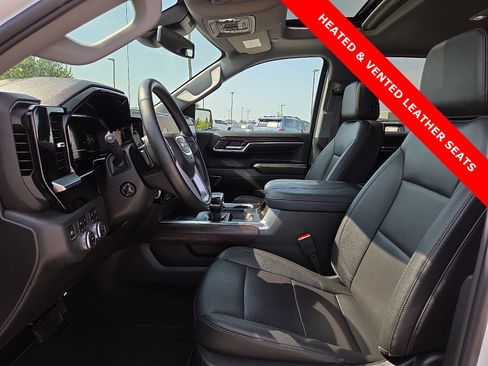 Used 2024 GMC Sierra 1500 SLT w/ SLT Premium Plus Package AWD/4WD image 15