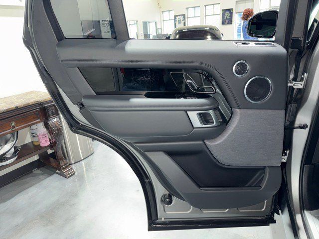 Used 2020 Land Rover Range Rover HSE AWD/4WD image 48