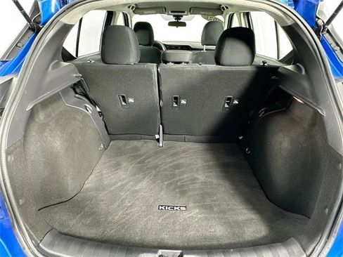 Used 2021 Nissan Kicks SV image 28