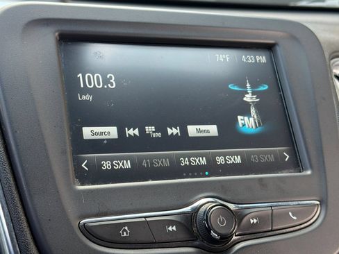 Used 2018 Chevrolet Malibu LT FWD image 18