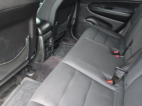 Used 2018 Jeep Grand Cherokee Laredo AWD/4WD image 12
