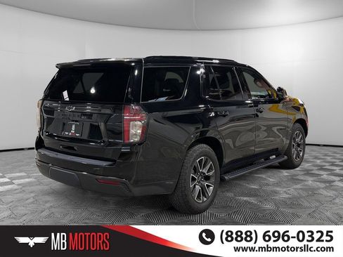 Used 2021 Chevrolet Tahoe Z71 w/ Z71 Off-Road Package AWD/4WD image 3