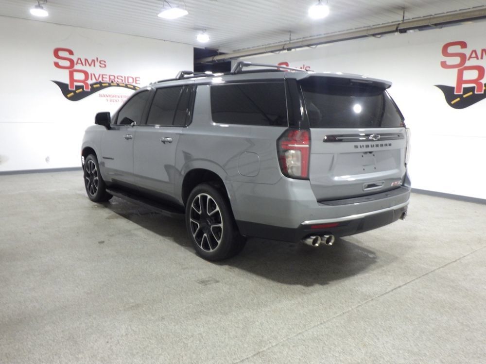 Used 2023 Chevrolet Suburban RST w/ Sport Performance Package AWD/4WD image 2