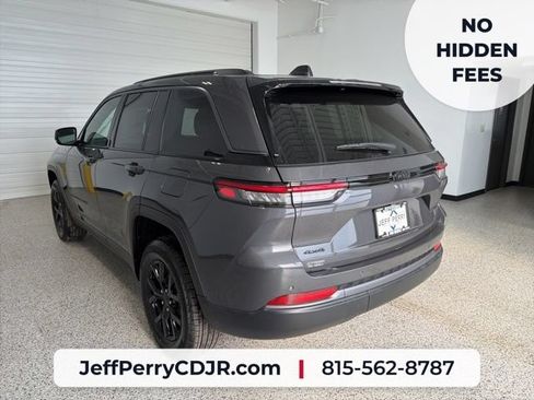 New 2026 Jeep Grand Cherokee Altitude AWD/4WD image 5