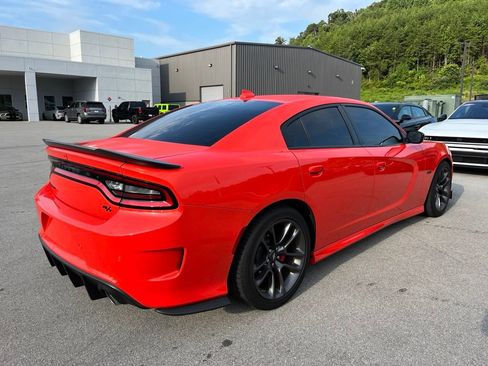 Used 2023 Dodge Charger R/T w/ Plus Group RWD image 4