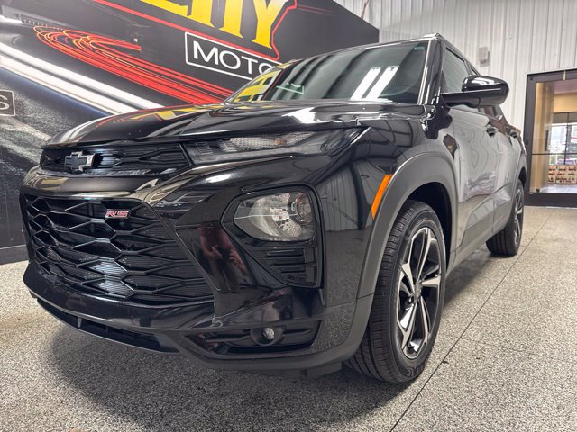 Used 2022 Chevrolet TrailBlazer RS FWD image 2