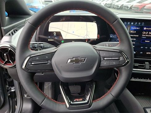 New 2026 Chevrolet Equinox EV RS image 8