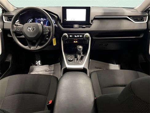Used 2025 Toyota RAV4 LE image 15
