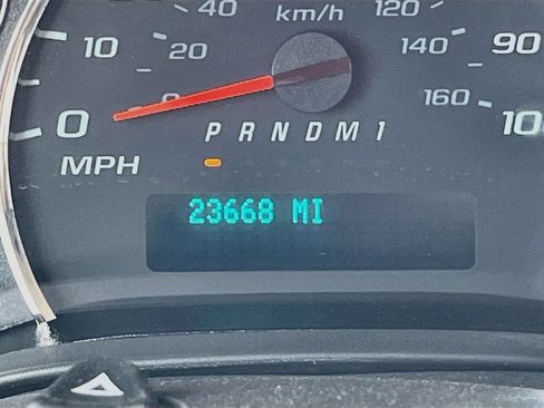 Used 2025 Chevrolet Express 2500 w/ Driver Convenience Package RWD image 12