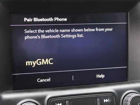 Used 2024 GMC Terrain SLT image 33