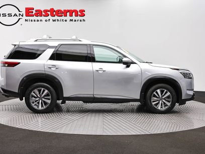Used 2023 Nissan Pathfinder SL