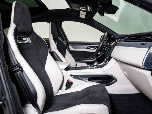 Used 2021 Jaguar F-PACE SVR image 15