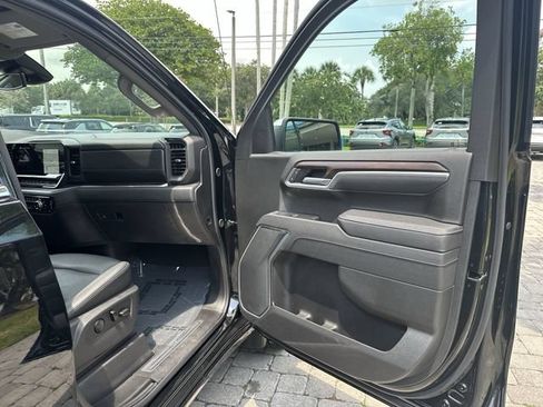 Used 2026 GMC Sierra 1500 SLT RWD image 23