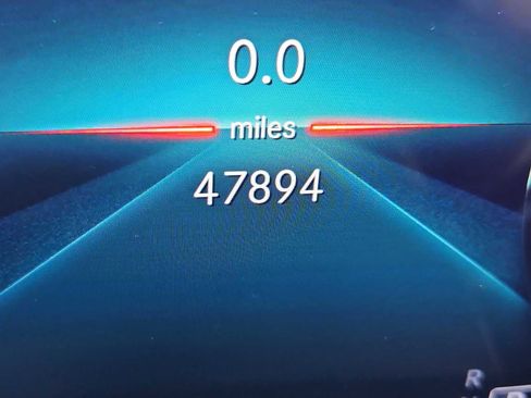 Used 2020 Mercedes-Benz GLE 450 GLE 450 w/ Premium Package image 13