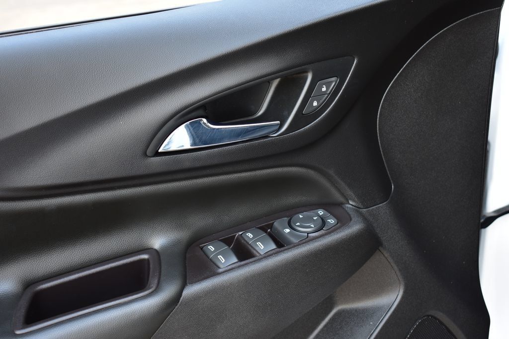 Used 2022 Chevrolet Equinox LT FWD image 15