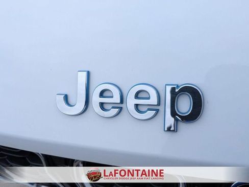 Used 2022 Jeep Grand Cherokee Limited 4xe AWD/4WD image 9