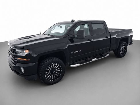 Used 2017 Chevrolet Silverado 1500 LT w/ All Star Edition AWD/4WD image 9