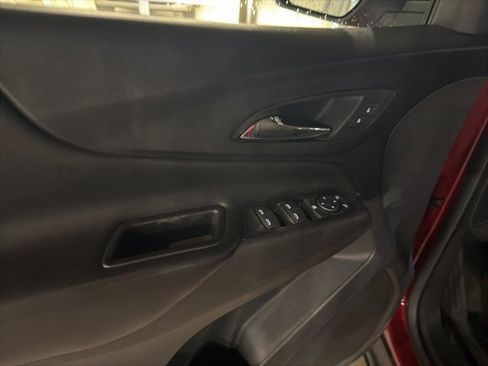 Used 2019 Chevrolet Equinox LT image 10