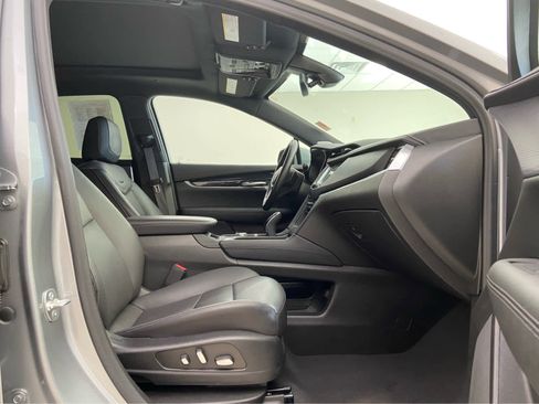 Used 2025 Cadillac XT5 Premium Luxury image 5