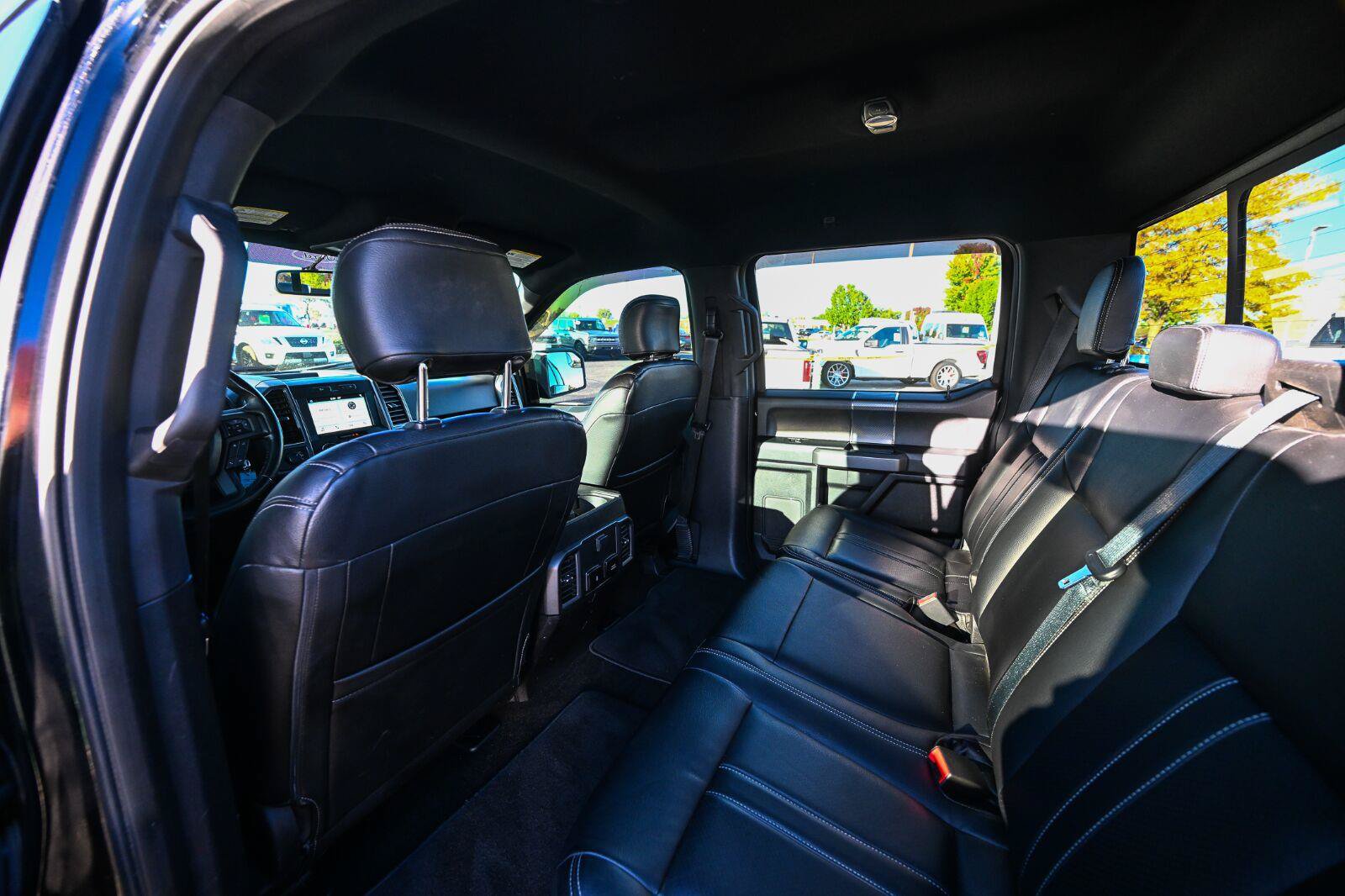 Used 2018 Ford F150 XLT w/ Equipment Group 302A Luxury AWD/4WD image 21