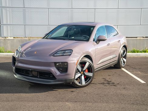 Used 2025 Porsche Macan 4S Electric AWD/4WD image 1