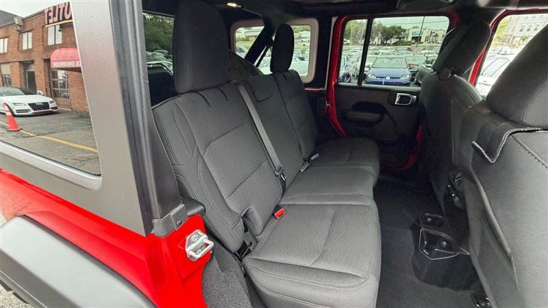 Used 2021 Jeep Wrangler 4WD Unlimited Sport image 11