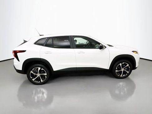 New 2026 Chevrolet Trax RS w/ Driver Confidence Package image 9