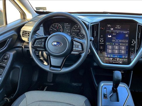 Used 2024 Subaru Crosstrek 2.0i Premium image 5
