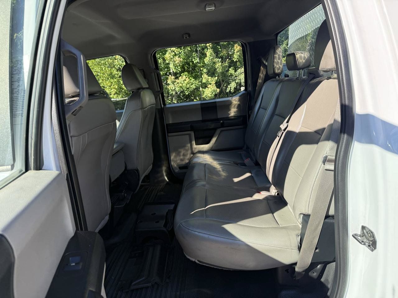 Used 2017 Ford F450 XL w/ Power Equipment Group AWD/4WD image 33