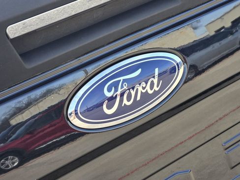 Used 2022 Ford F350 Lariat w/ Lariat Ultimate Package image 8