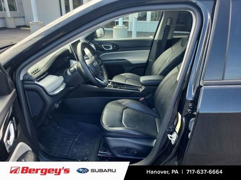 Used 2022 Jeep Compass Limited w/ Elite Group AWD/4WD image 8