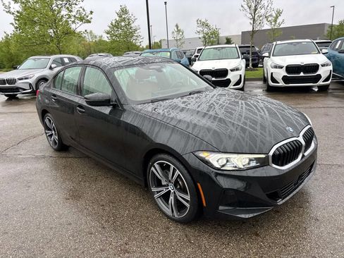 Used 2023 BMW 330i xDrive Sedan w/ Premium Package AWD/4WD image 3