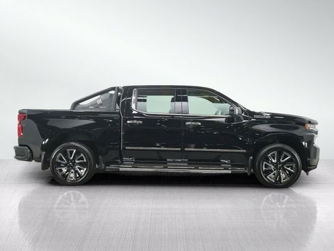 Used 2019 Chevrolet Silverado 1500 High Country w/ Technology Package AWD/4WD image 6
