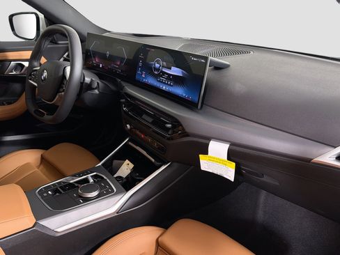 Used 2025 BMW 230i xDrive Coupe w/ Premium Package image 29