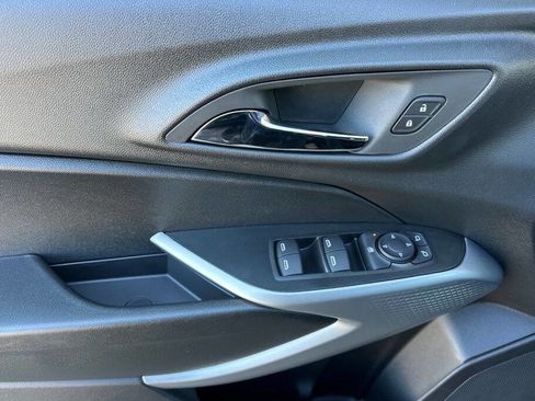 New 2026 Chevrolet Trax RS image 12