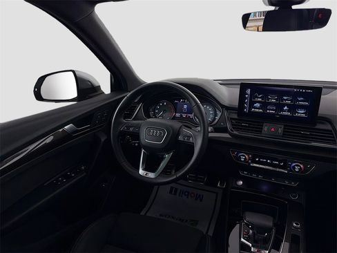 Used 2022 Audi SQ5 Premium image 25